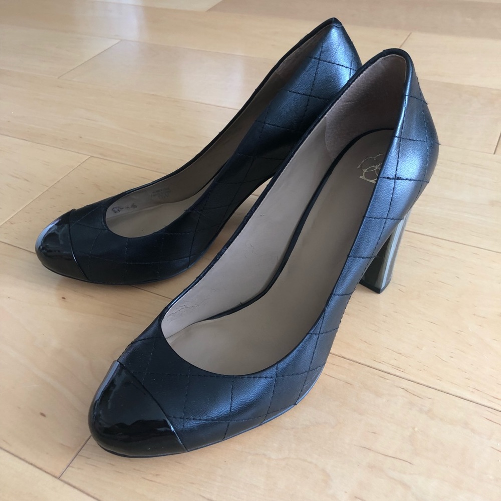 Ann Taylor size 7.5 quilted style black heels 👠 - Picture 2 of 5